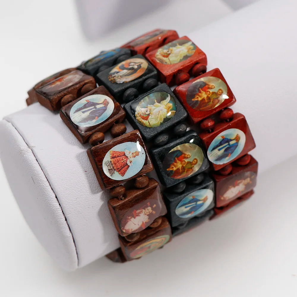Natural Wooden Rosary Bracelet – Virgin Mary & Jesus Catholic Faith Jewelry (Unisex Religious Gift)