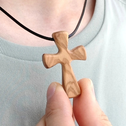 Vintage Olive Wood Cross Pendant – Handmade Jesus Talisman Necklace (Christian Faith Jewelry Gift)