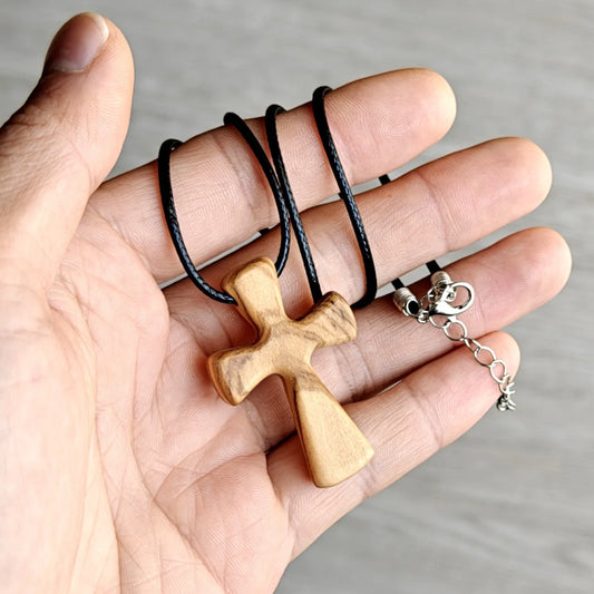 Vintage Olive Wood Cross Pendant – Handmade Jesus Talisman Necklace (Christian Faith Jewelry Gift)